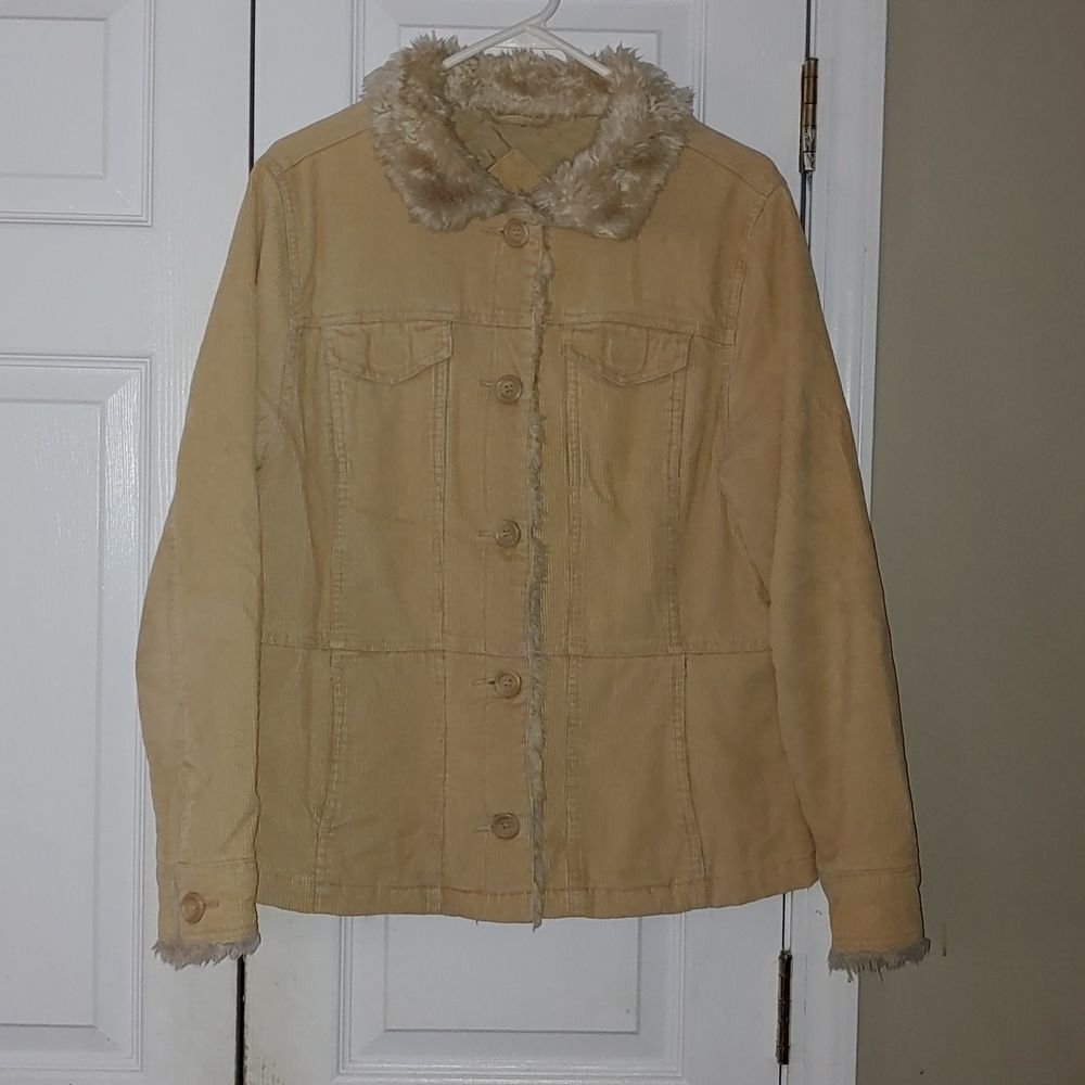 Sonoma medium tan corduroy/faux fur button front quilted jacket